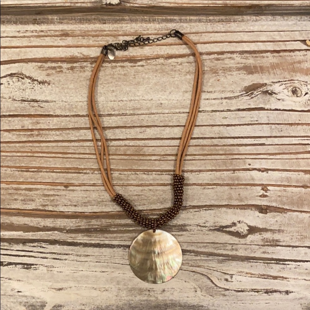 Pendant necklace